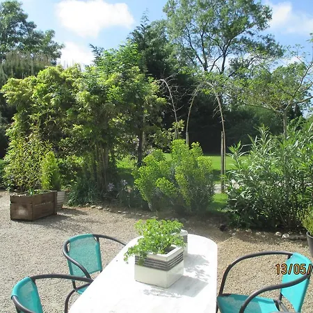 Barbecane Couette-café Marans (Charente-Maritime)